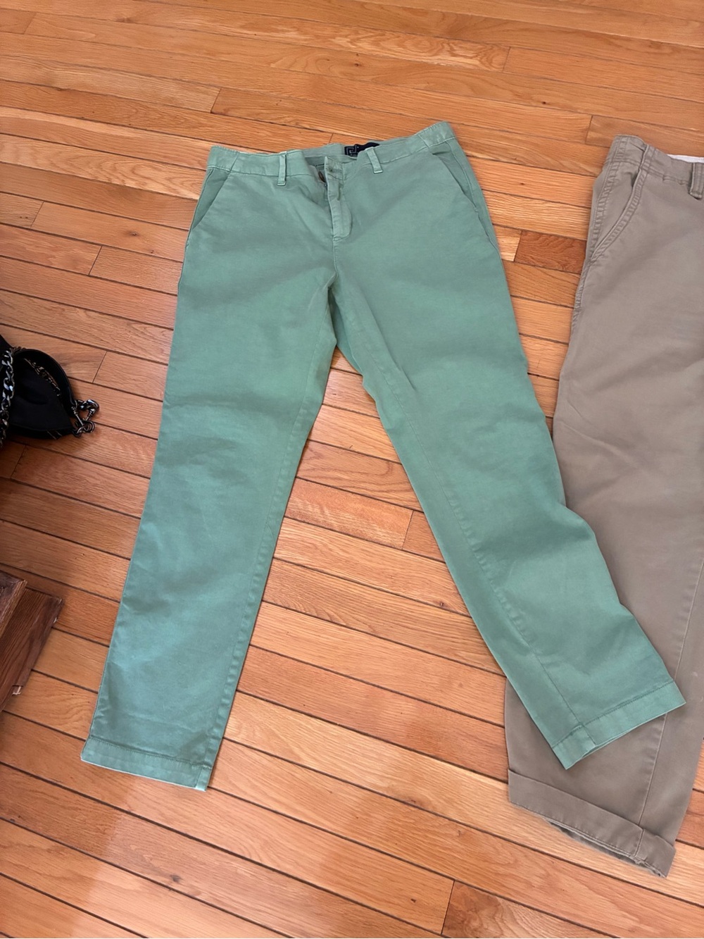 GAP Straight Leg Pants in Sage Green